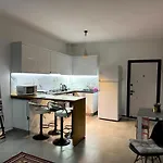 Flat In Caesar Daire *