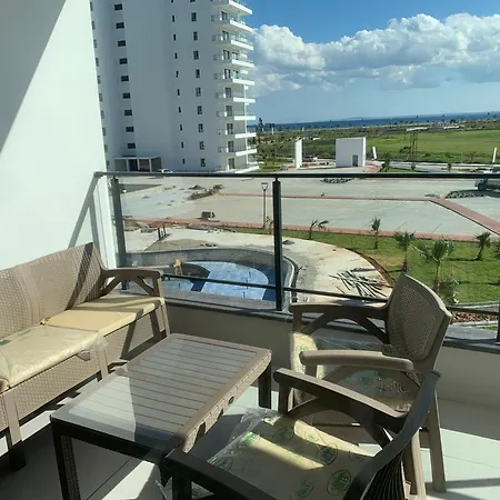 Flat In Caesar