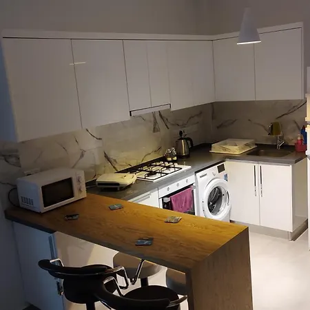 Apartment Flat In Caesar