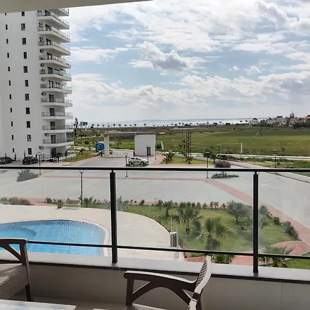 Flat In Caesar