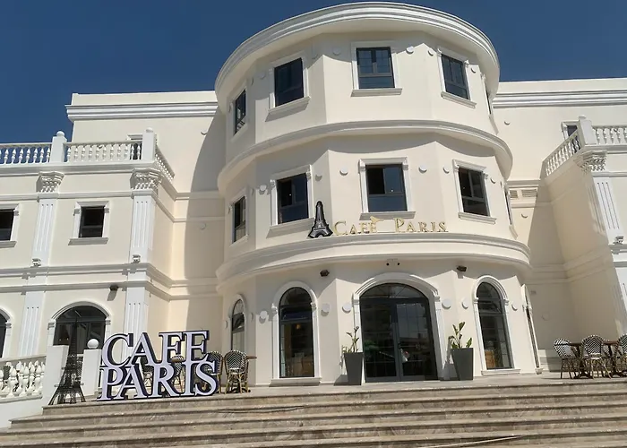 Flat In Caesar アパート *